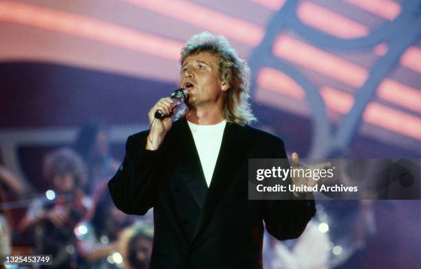 Berlin ist Musik, Eröffnungsshow auf der IFA in Berlin, Deutschland 1989, Stargast: Heldentenor Peter Hofmann(.