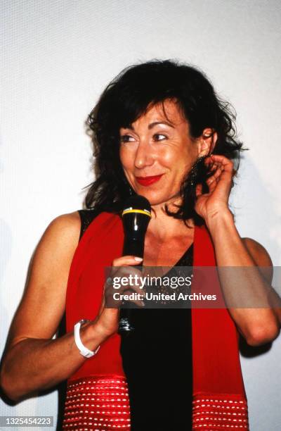 Andrea Eckert bei der Premiere des Spielfilms "Frauen lügen nicht" in Köln, Deutschland 1998.