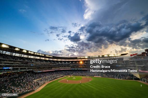 Target Field Fly Over Target Field Photos and Premium High Res Pictures - Getty Images