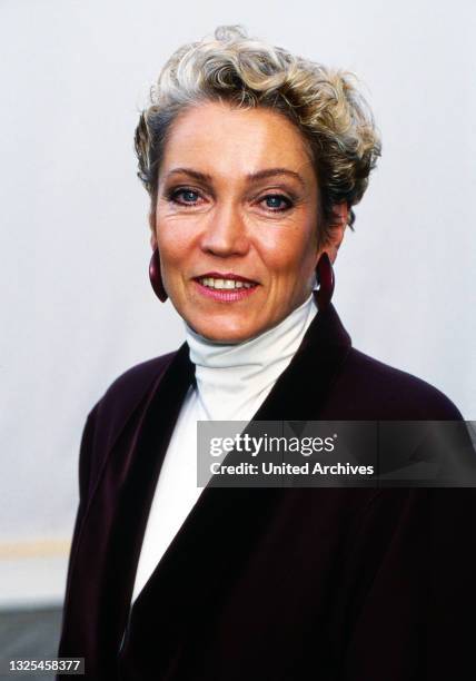 120 Lisa Riecken Photos & High Res Pictures Getty Images