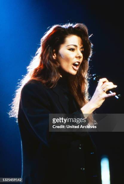 Sandra Cretu, deutsche Popsängerin, bei der Verleihung des Musikpreises "RSH Gold", in Kiel, Deutschland 1989.
