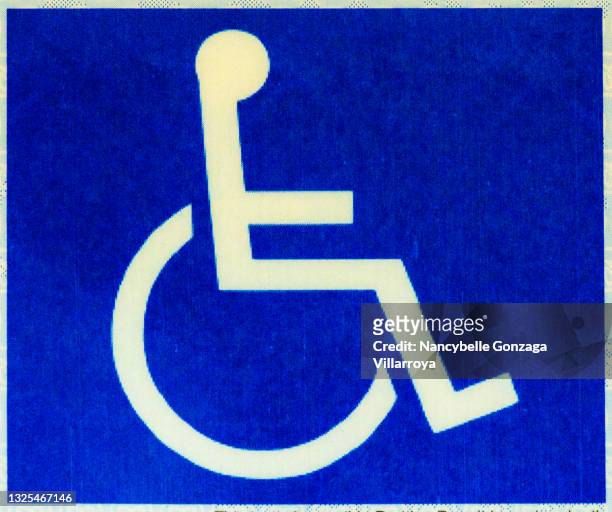 handicap sign - handicap photos et images de collection