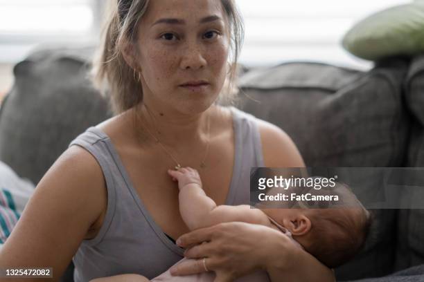 postpartum-stress - baby depression stock-fotos und bilder