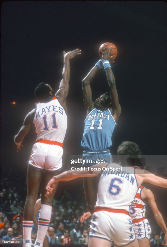 Buffalo Braves v Washington Bullets