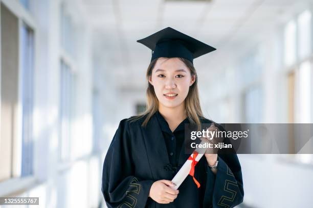 Japan Graduation Robe 2,768 Japanese Gown Stock Photos, High-Res Pictures, and Images - Getty ...
