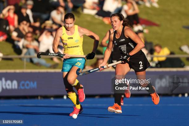 Olivia Shannon of the Black Sticks controls the ball during the FIH Pro League match between the Australian Hockeyroos and the New Zealand Black...