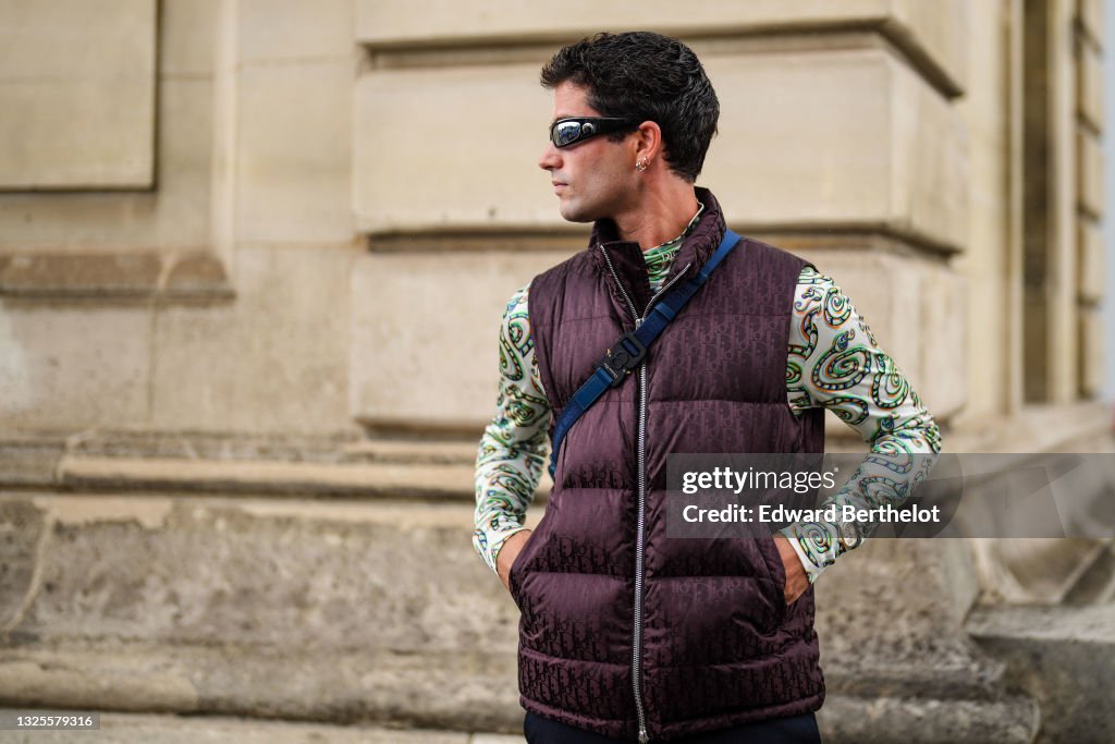 Street Style At Paris Fashion Week - Menswear Spring/Summer 2022