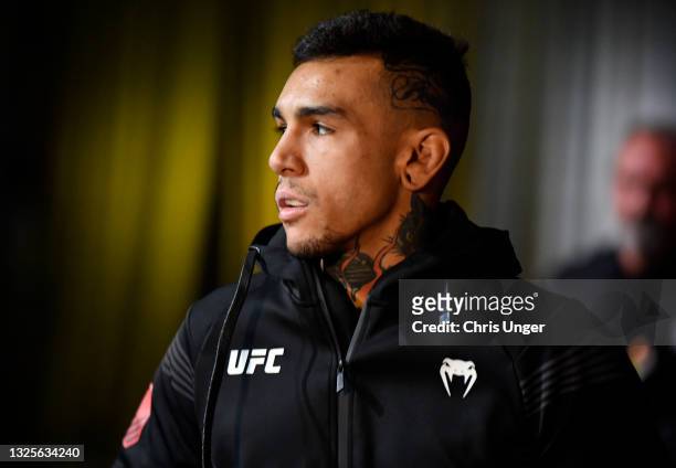 Andre Fili prepares to fight Daniel Pineda in a featherweight fight during the UFC Fight Night event at UFC APEX on June 26, 2021 in Las Vegas,...