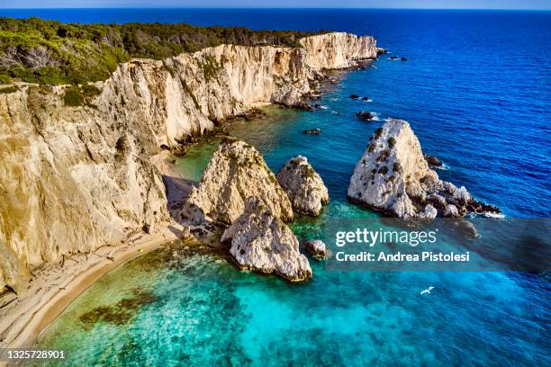 isole tremiti coastline, adriatic sea, italy - isole tremiti stock pictures, royalty-free photos & images