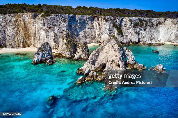 isole tremiti coastline, adriatic sea, italy - isole tremiti stockfoto's en -beelden