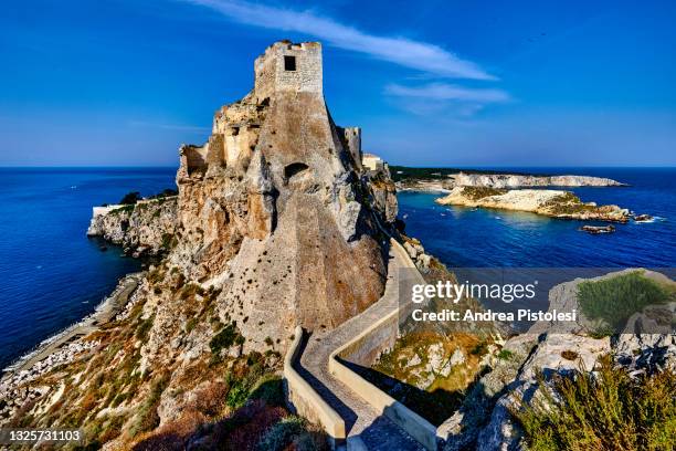 castello angioino on the tremiti islands, italy - isole tremiti stock pictures, royalty-free photos & images