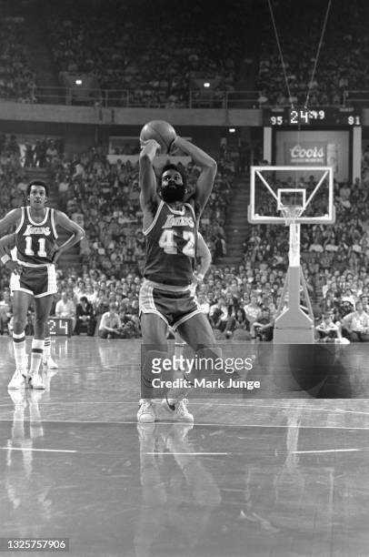 Los Angeles Lakers guard Lucius Allen attempts a free throw during an NBA basketball game against the Denver Nuggets at McNichols Arena on March 15,...