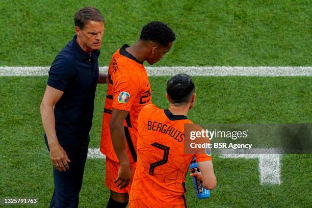 Coach Frank de Boer of the Netherlands, Jurrien Timber of the Netherlands and Steven Berghuis of the Netherlands during the UEFA Euro 2020: Round of...