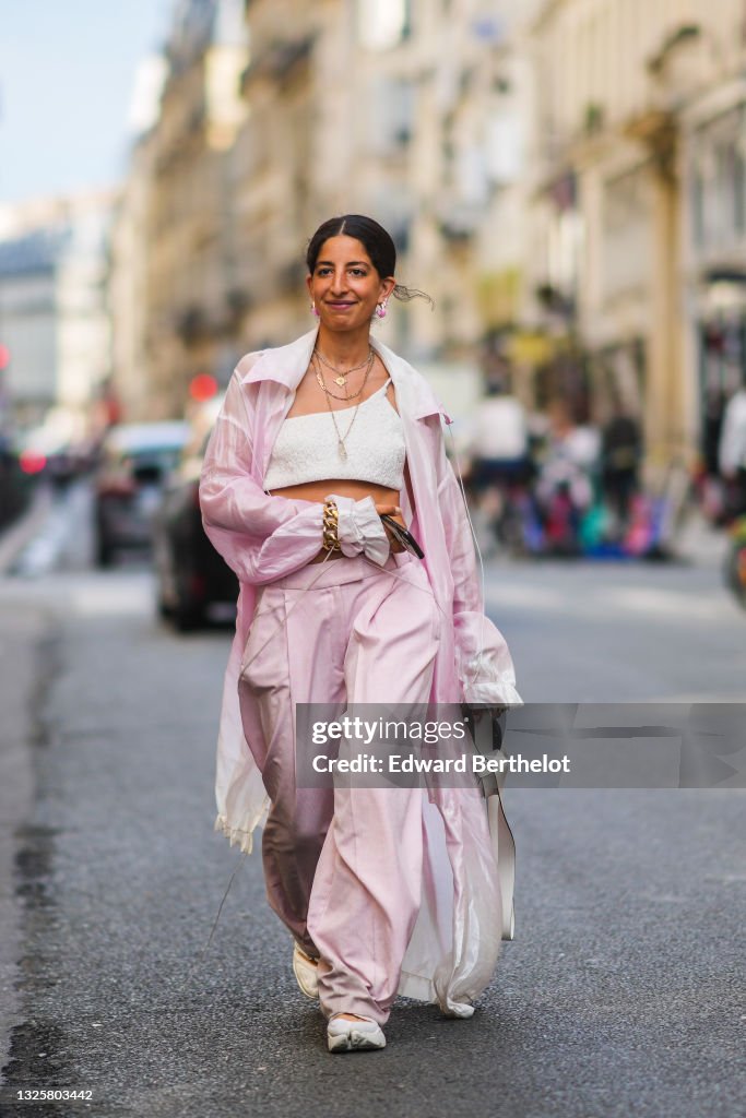 Street Style At  Paris Fashion Week - Menswear Spring/Summer 2022