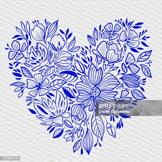 illustrations, cliparts, dessins animés et icônes de fond de cœur floral dessiné à la main. élément de conception vectorielle florale pour la saint-valentin, anniversaire, nouvel an, carte de noël, invitation de mariage, dépliant de vente. - love