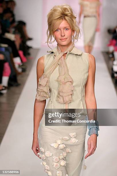 Model wearing Paul Hardy Spring 2005 Collection during Mercedes-Benz Spring 2005 Fashion Week at Smashbox Studios - Paul Hardy - Runway at Smashbox...