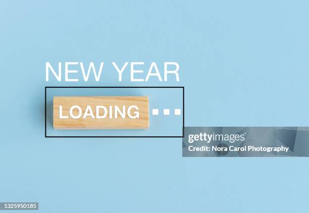 new year loading - celebrates firsts imagens e fotografias de stock