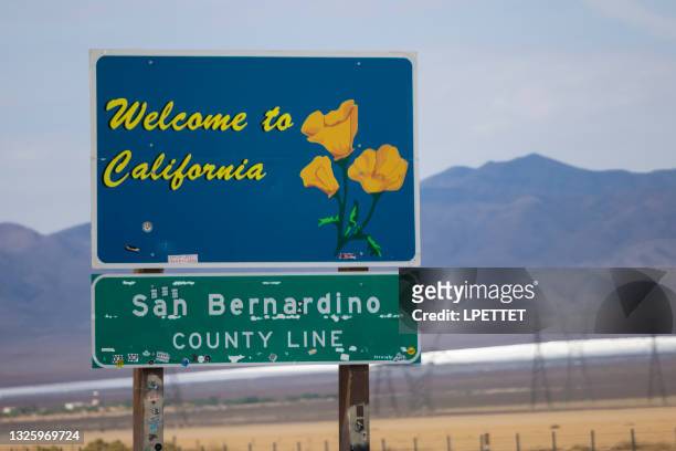 welcome to california sign - san bernardino california stock pictures, royalty-free photos & images