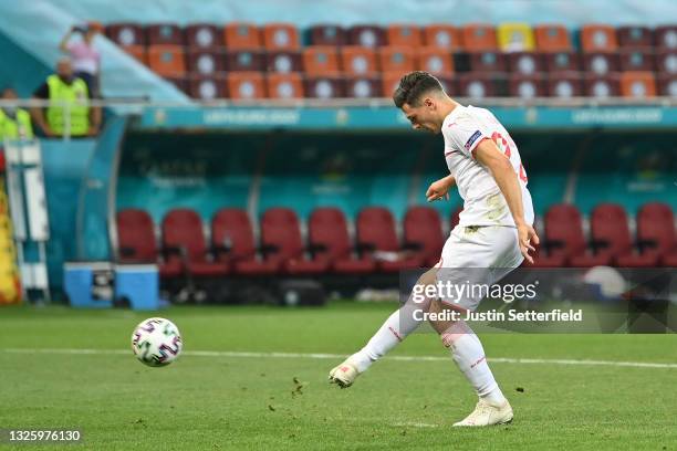 Fabian Schär Photos and Premium High Res Pictures - Getty Images Fabian Schär Photos and Premium High Res Pictures - Getty Images