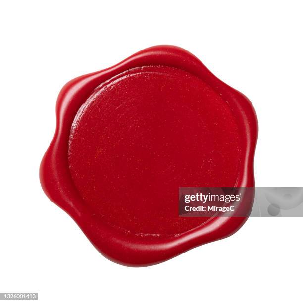 red sealing wax stamp isolated on white - zegel stempel stockfoto's en -beelden