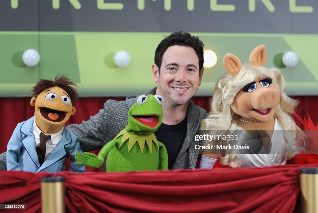 Premiere Of Walt Disney Pictures' "The Muppets" - Red Carpet