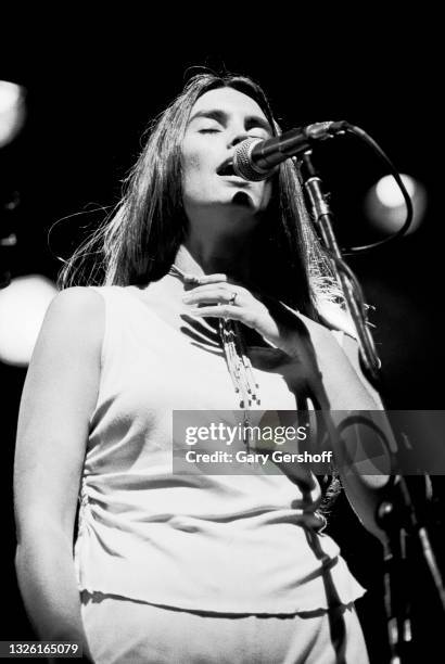 American Country musician Emmylou Harris performs onstage during the Dr Pepper Central Park Music Festival, New York, New York, July 19, 1978.