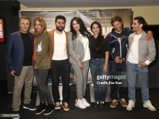 Producer Philippe Dupuis-Mendel, co-screenwriter Farha Benguigui, composer Amine Bouhafa, director Yamina Benguigui, and actors Hafsia Herzi, Rachid...