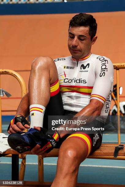 Sebastian Mora of the Spanish track cycling team prepares for action during the presentation of the Spanish Track Team for Tokyo 2020 at the Luis...