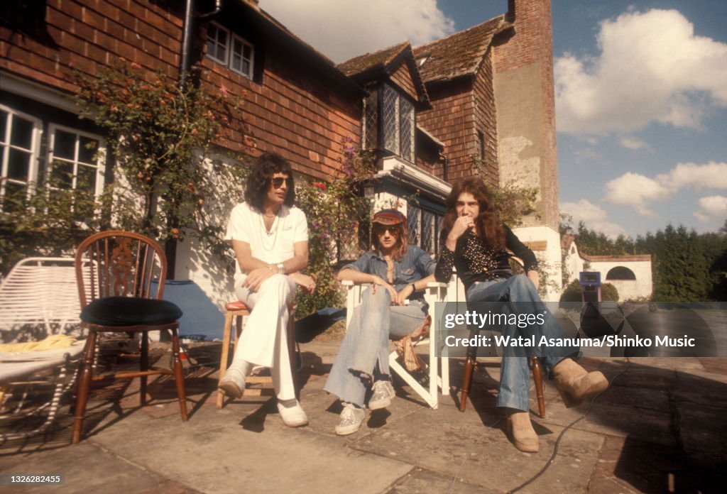 Queen Ridge Farm Queen outside Ridge Farm Studio during the recording of their album ...