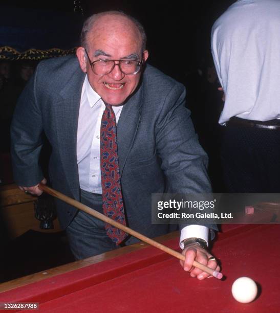 Ed Asner attends The National Theater Colony Hosted Fundraiser Benefit at the Billiard Club in New York City on March 13, 1989.