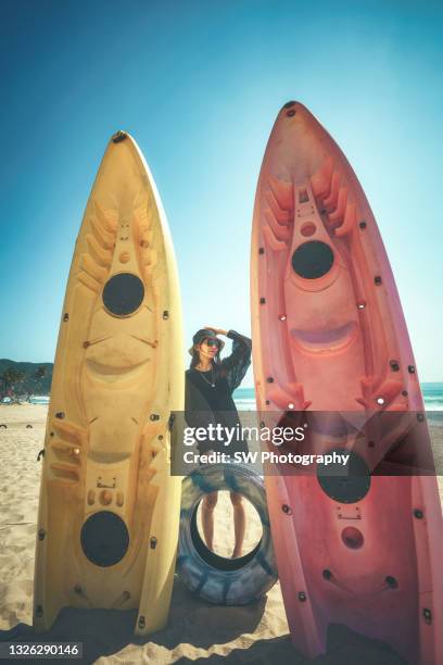 beautiful chinese model at the beach in the dai dai island - chinese model stock-fotos und bilder