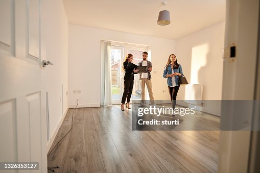 Estate agent showround Estate agent showround