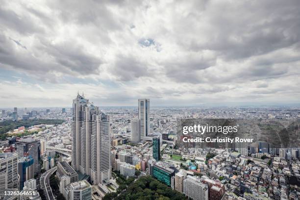 aerial tokyo city view - くもり ストックフォトと画像