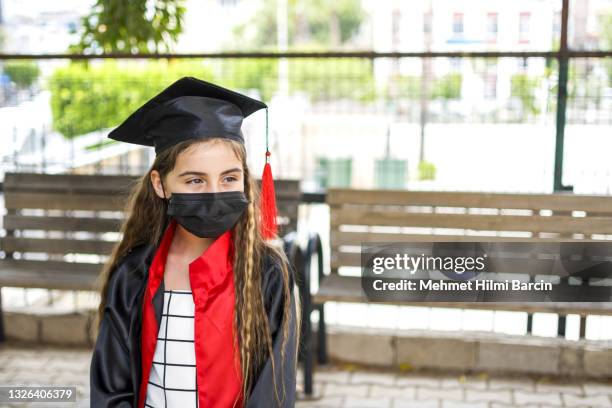 Mask Graduation 190 Graduation Mask 2021 Stock Photos, High-Res Pictures, and Images ...