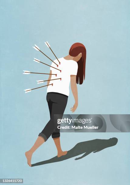 ilustraciones, imágenes clip art, dibujos animados e iconos de stock de dejected woman walking with arrows in back - puñalada por la espalda