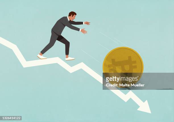 businessman chasing bitcoin falling down descending arrow - bitcoin 幅插畫檔、美工圖案、卡通及圖標