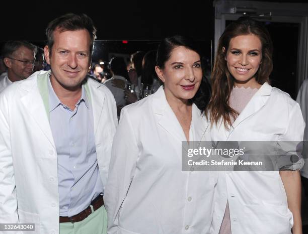 Artist Doug Aitken, peformance artist Marina Abramovic and Honorary Gala Chair Dasha Zhukova attend 2011 MOCA Gala, An Artist's Life Manifesto,...