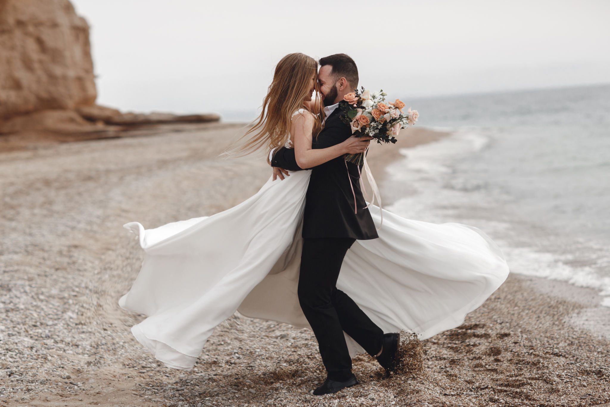 wedding couple beach