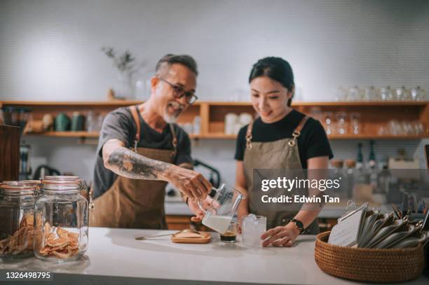 Intern Tea Making Intern Making Coffee Photos and Premium High Res Pictures - Getty Images