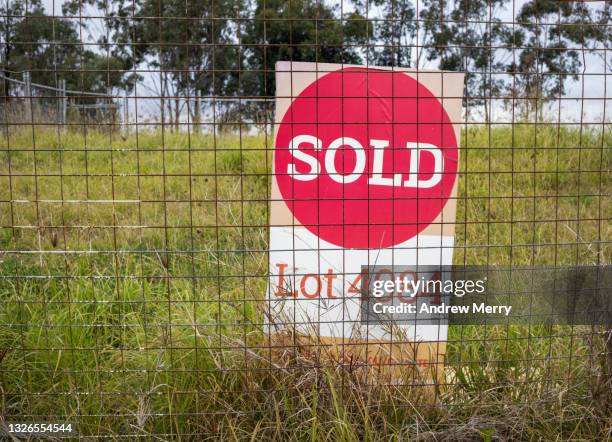 Rural Sold Sign 1,564 Land Sold Sign Stock Photos, High-Res Pictures, and Images ...