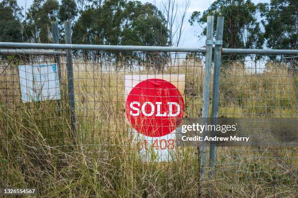 Rural Sold Sign 1,386 Land Sold Sign Stock Photos, High-Res Pictures, and Images ...