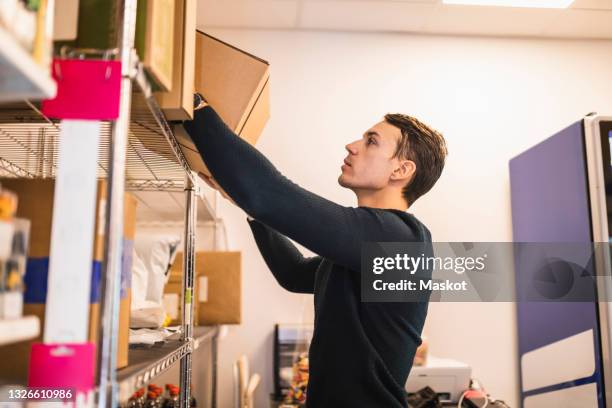 Shelf Owner 162 Retail Shelf Strip Stock Photos, High-Res Pictures, and Images ...
