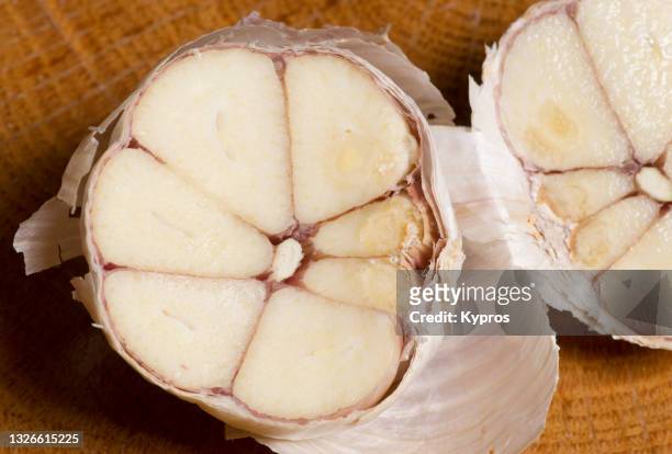 clove of garlic - garlic clove stock-fotos und bilder