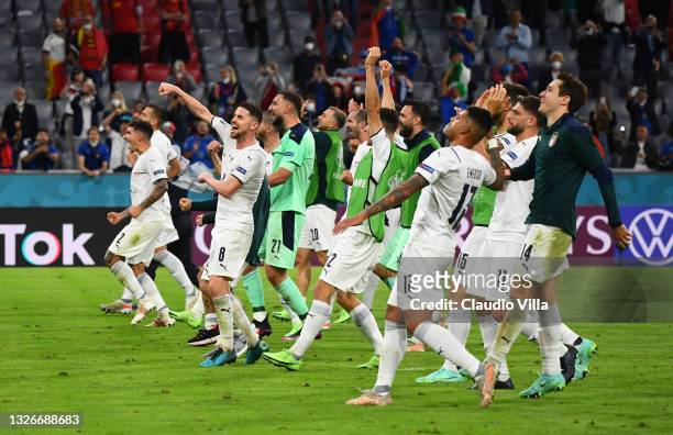 Players of Italy celebrate after victory in the UEFA Euro 2020 Championship Quarter-final match between Belgium and Italy at Football Arena Munich on...