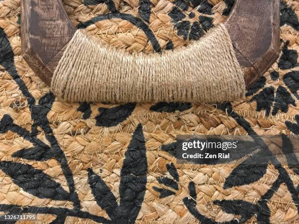 handbag made of natural material showing details on handle - jute ストックフォトと画像