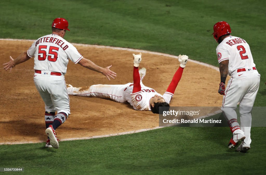 Baltimore Orioles v Los Angeles Angels
