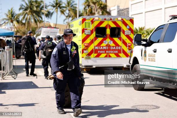 Police Rescue Task Force Rescue Task Force Photos and Premium High Res Pictures - Getty Images