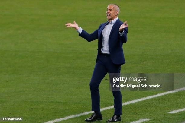 Sylvinho coach of Corinthians reacts during a match between Corinthians and Internacional as part of Brasileirao 2021 at Neo Quimica Arena on July...