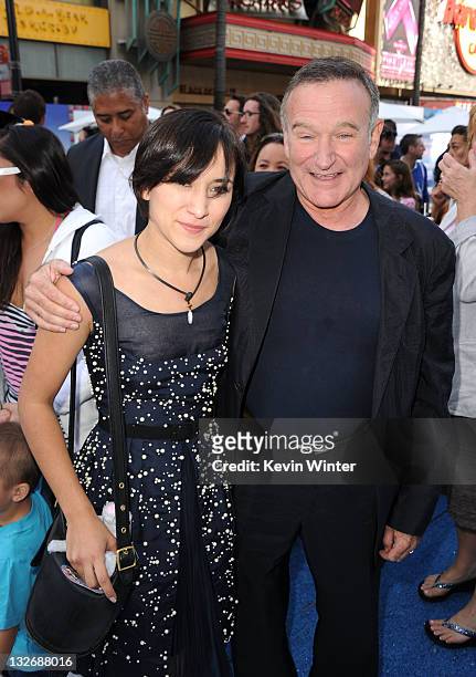 Actress Zelda Williams and actor Robin Williams attend the Premiere of Warner Bros. Pictures' "Happy Feet Two" at Grauman's Chinese Theatre on...