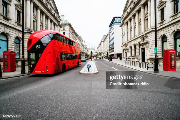 london regent street - london bus stock pictures, royalty-free photos & images